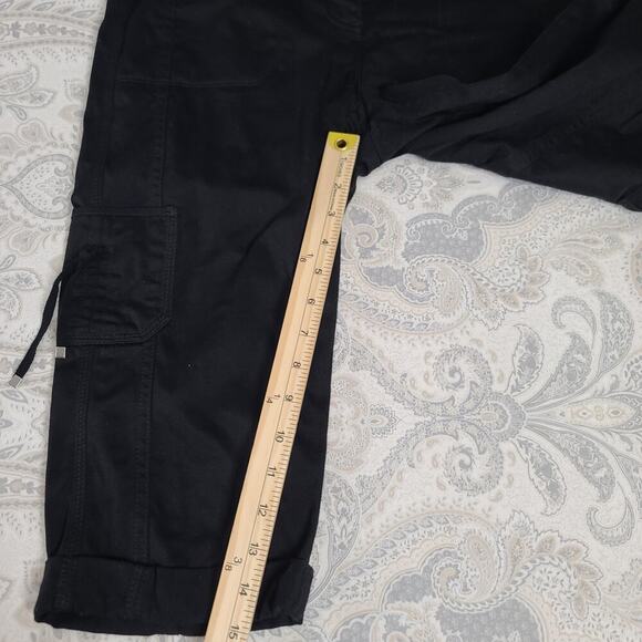 White House Black Market womens black capris Size 2 Office summer matrix - Picture 4 of 7